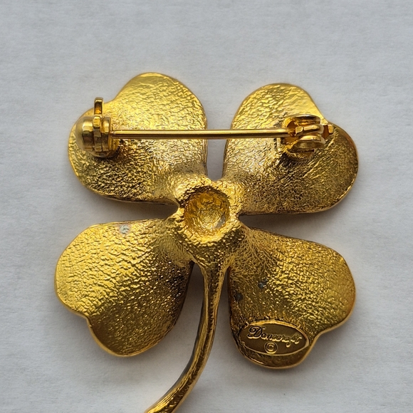 Danecraft gold tone four leaf clover brooch pin - Picture 3 of 6